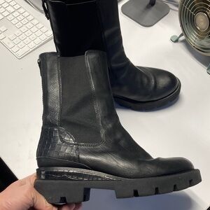 8.5 Sam Edelman black genuine leather black ankle moto boots